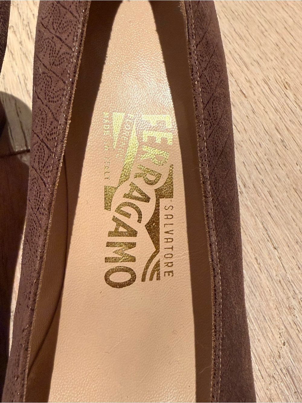 Vintage Salvatore Ferragamo Brown Laser-Etched Suede Almond Toe Block Heel 7.5 - Picture 3 of 8